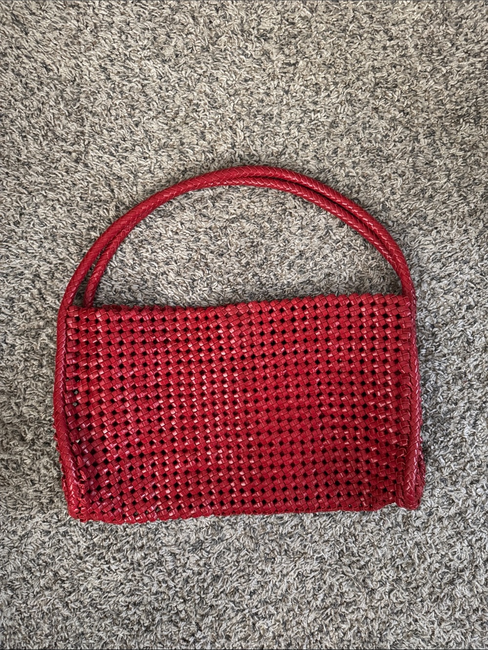 NEW RAILS women's woven shoulder bag in red